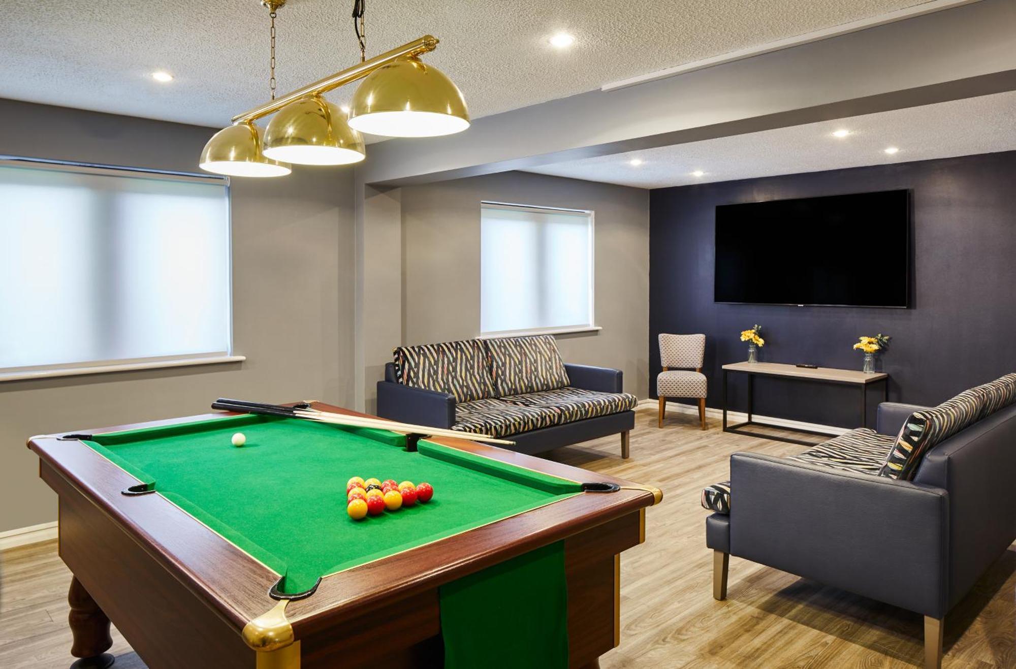 Leonardo Inn Aberdeen Airport Дайс Экстерьер фото